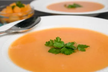 chilled cantaloupe soup